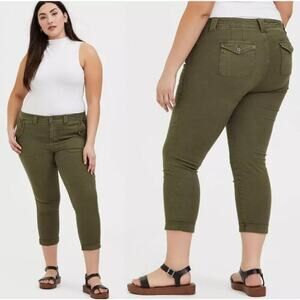 NWT Torrid First At Fit Crop Twill Green Military Style Pants Womens Size 22